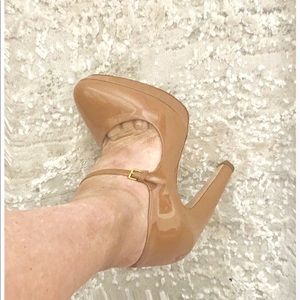 EUC MIU MIU Vernice2 Cammeo Heels